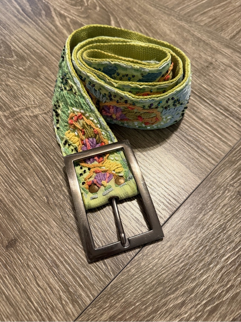 Embroidered Beaded Floral Women's Belt - Picture 2 of 7